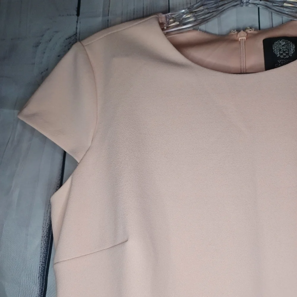 Vince Camuto Elegant Pink Scalloped short sleeve Dress - Picture 5 of 12